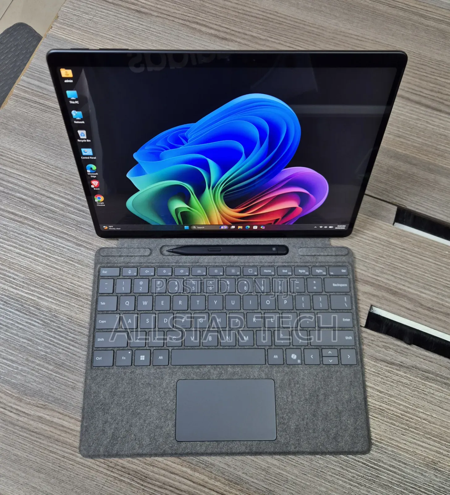 Laptop Microsoft Surface Pro 11th Edition, a Copilot+ PC 16GB SSD 500GB