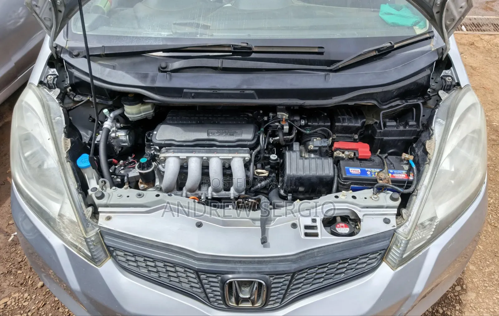 Honda Fit Automatic 2012 Silver