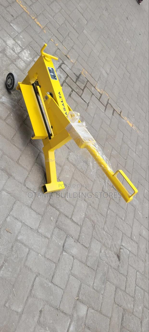 Masalta MBS42 Brick and Block Cutter - main view