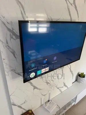 Samsung 43" Smart TV