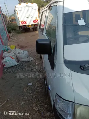 Nissan Vanette 2005 White