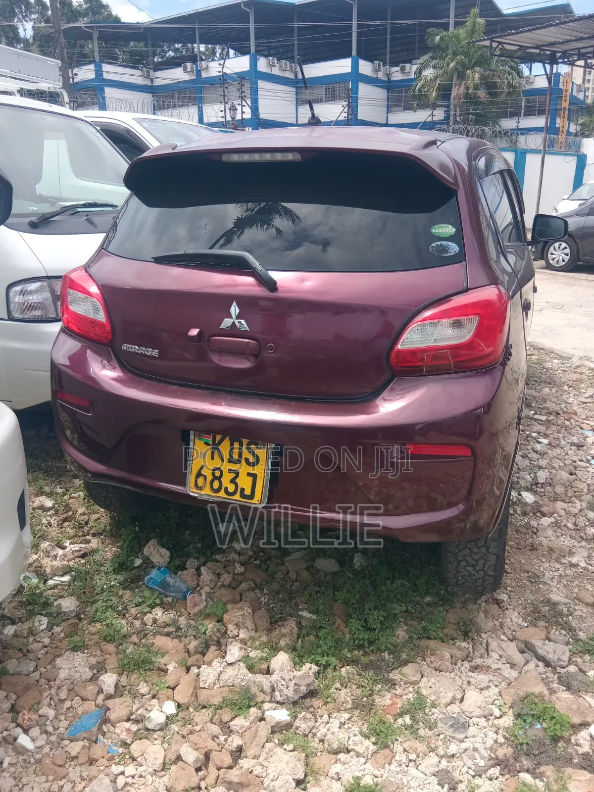 Mitsubishi Mirage 2017 Maroon