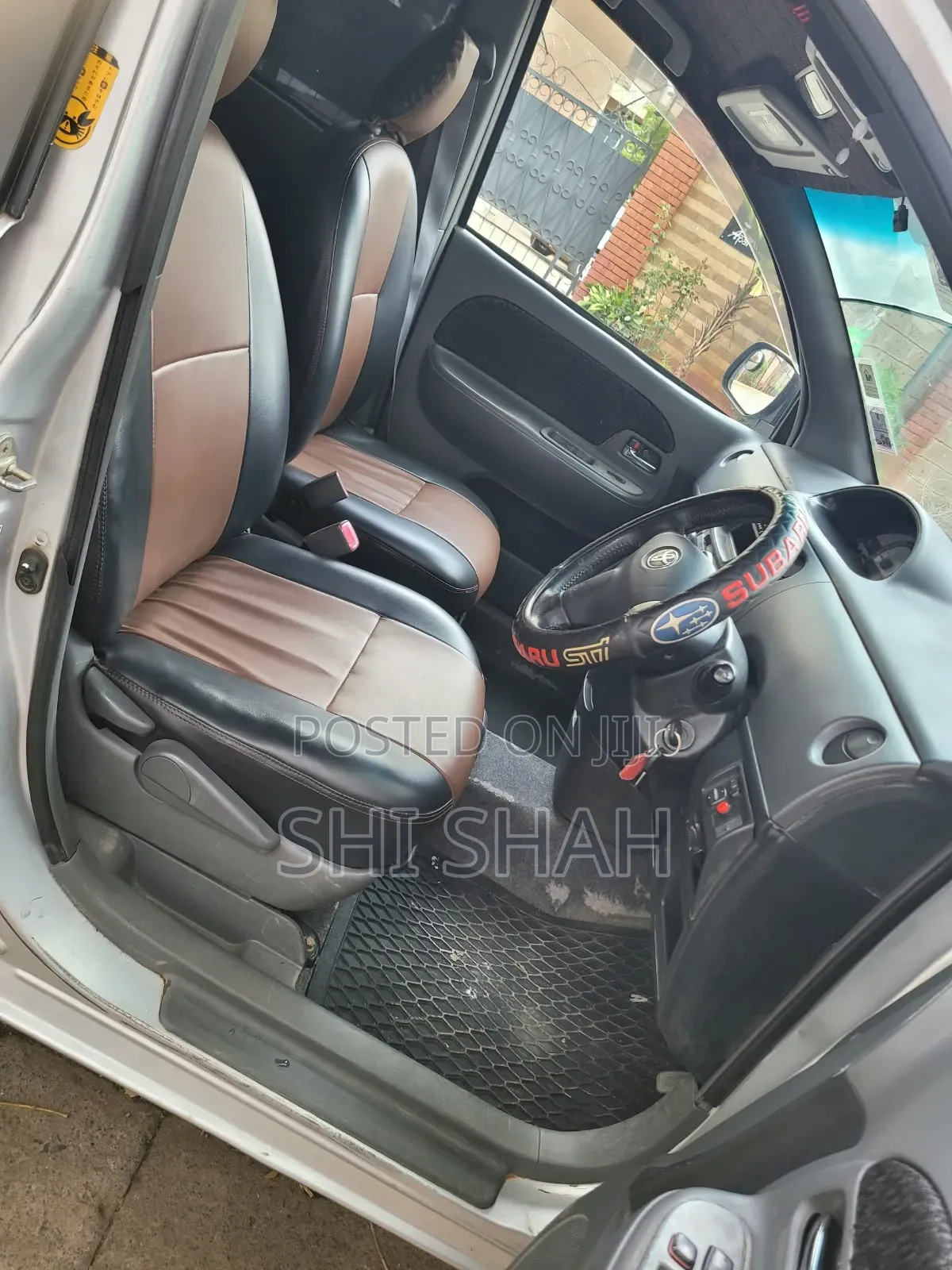 Toyota Sienta 2012 Silver