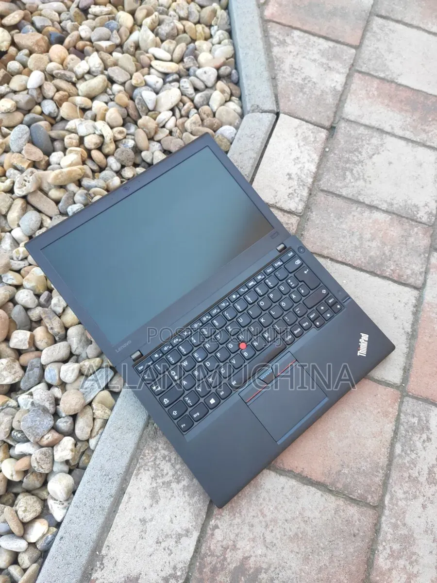 Laptop Lenovo ThinkPad X270 8GB Intel Core i5 HDD 1T