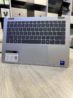 Laptop HP OmniBook 5 14" 16GB Intel Core Ultra 7 SSD 512GB