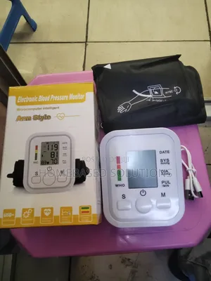 Electronic Blood Pressure and Heart Rate Monitor