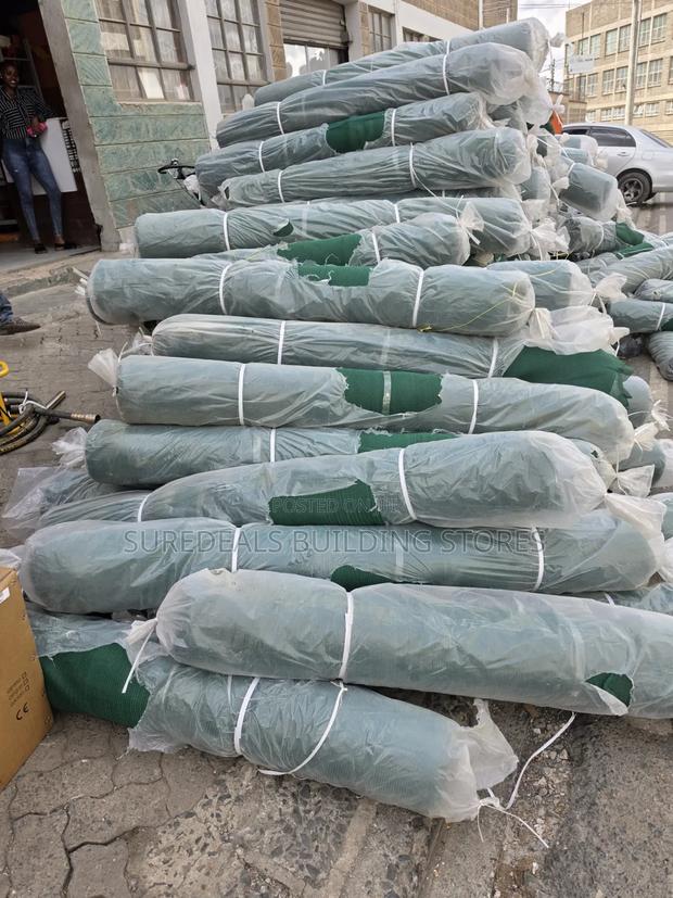 Green High-Density Polyethylene (HDPE) Netting - thumbnail 2