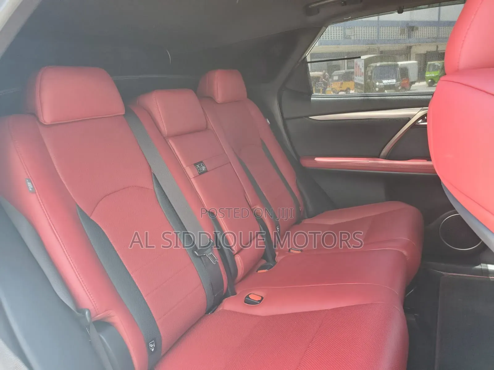 Lexus LX 570 AWD 2019 White