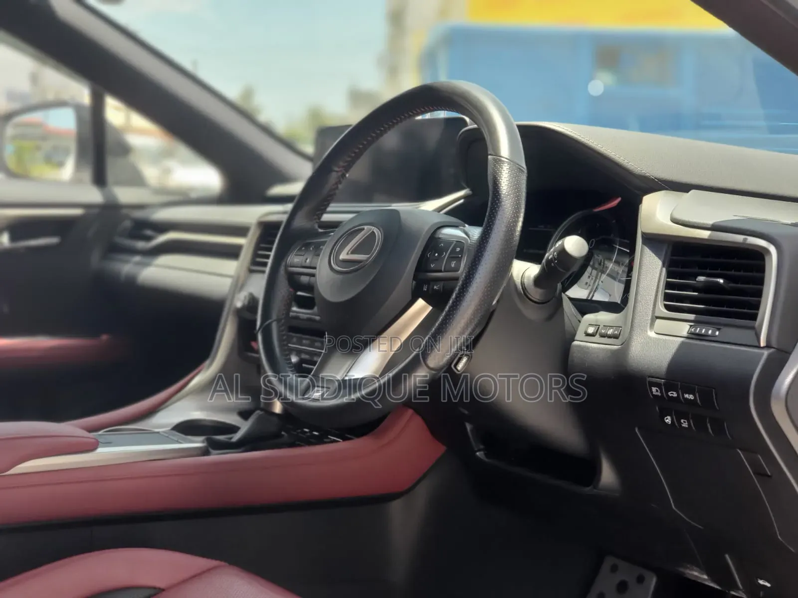 Lexus LX 570 AWD 2019 White