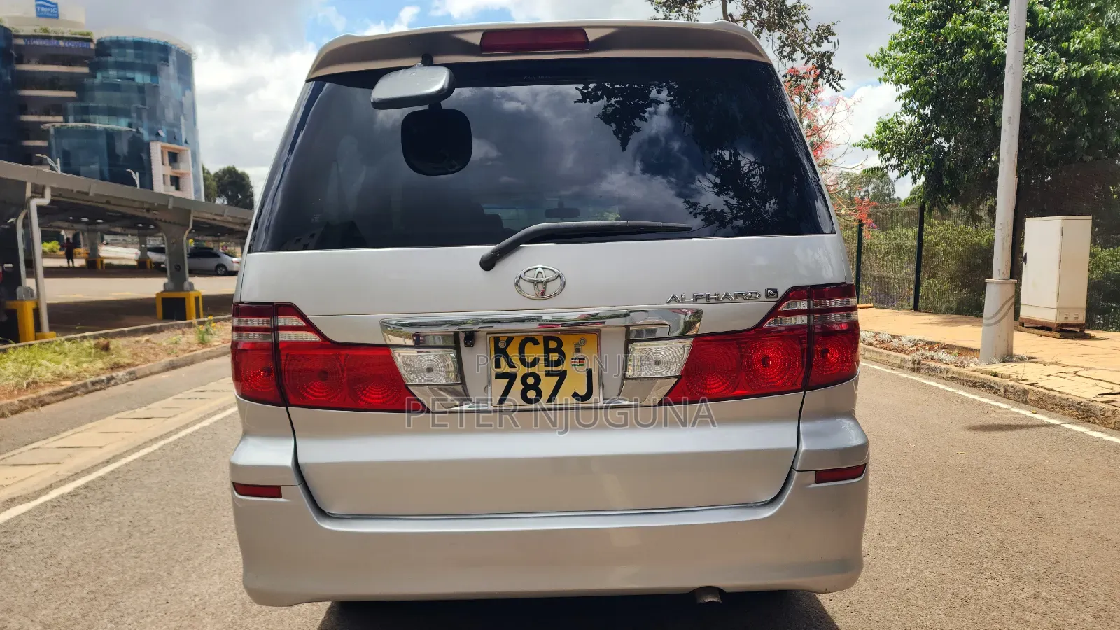Toyota Alphard 2.4 Petrol AWD 2008 Silver