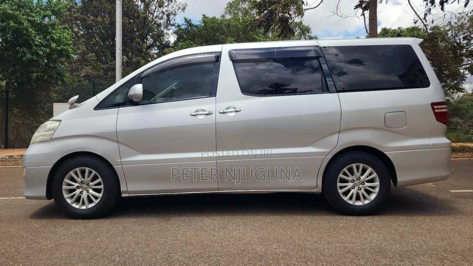 Toyota Alphard 2.4 Petrol AWD 2008 Silver