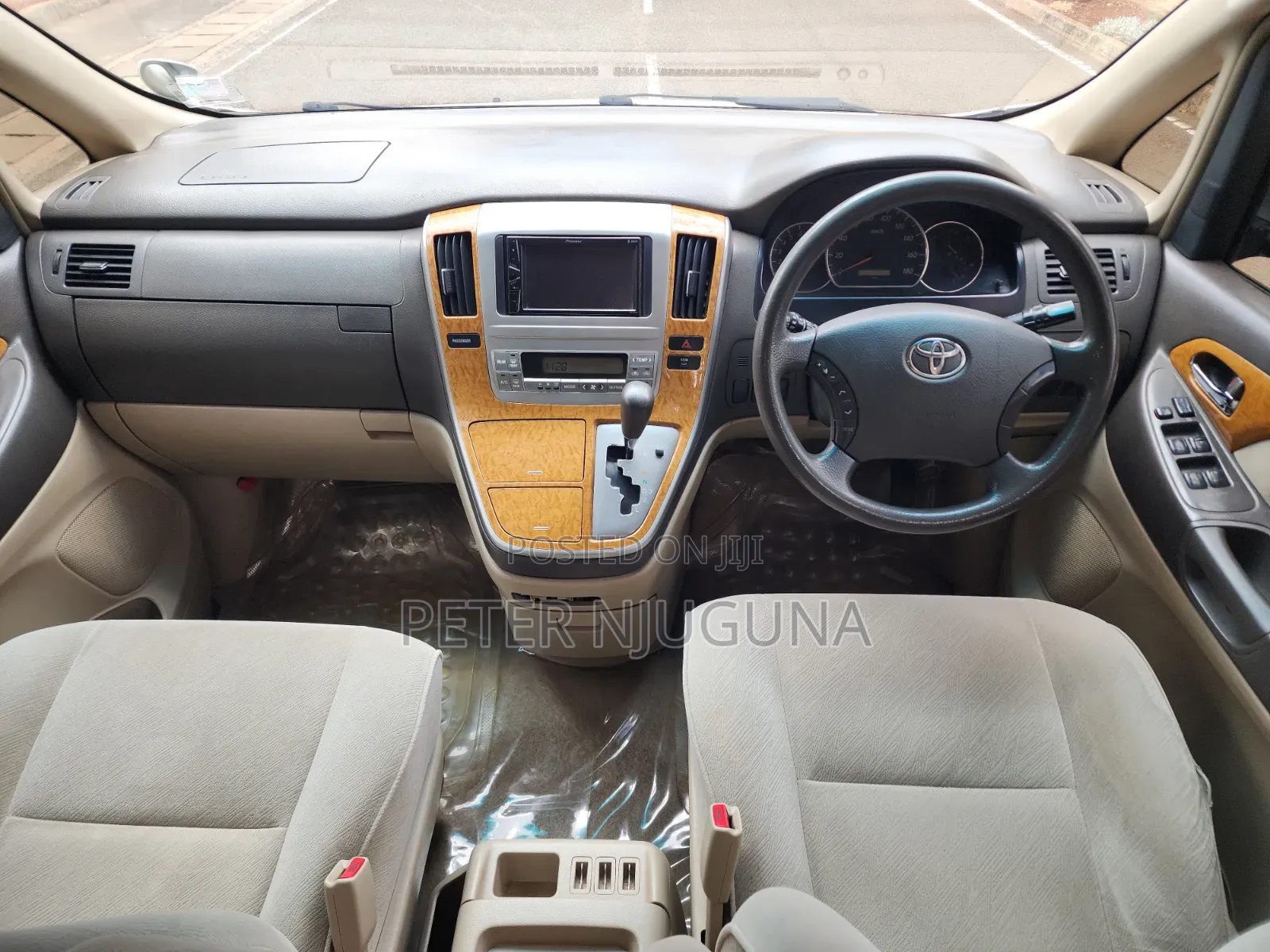 Toyota Alphard 2.4 Petrol AWD 2008 Silver