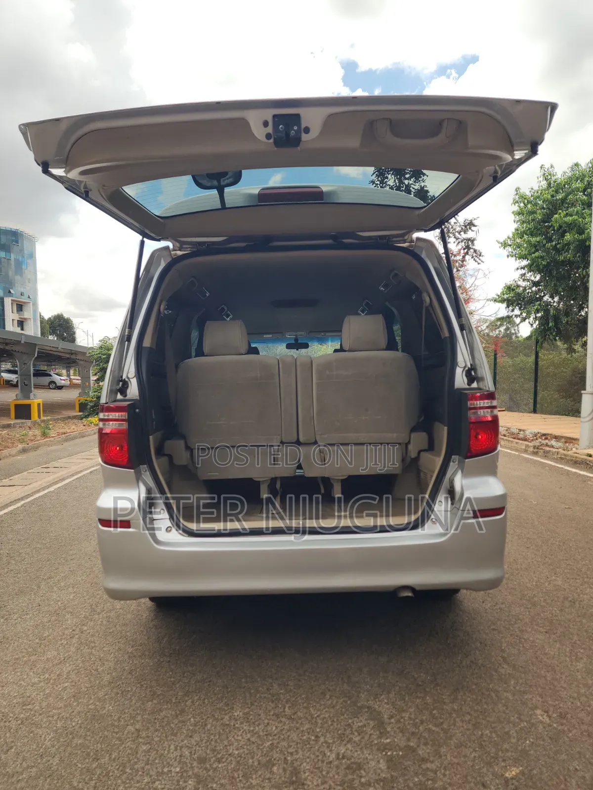 Toyota Alphard 2.4 Petrol AWD 2008 Silver
