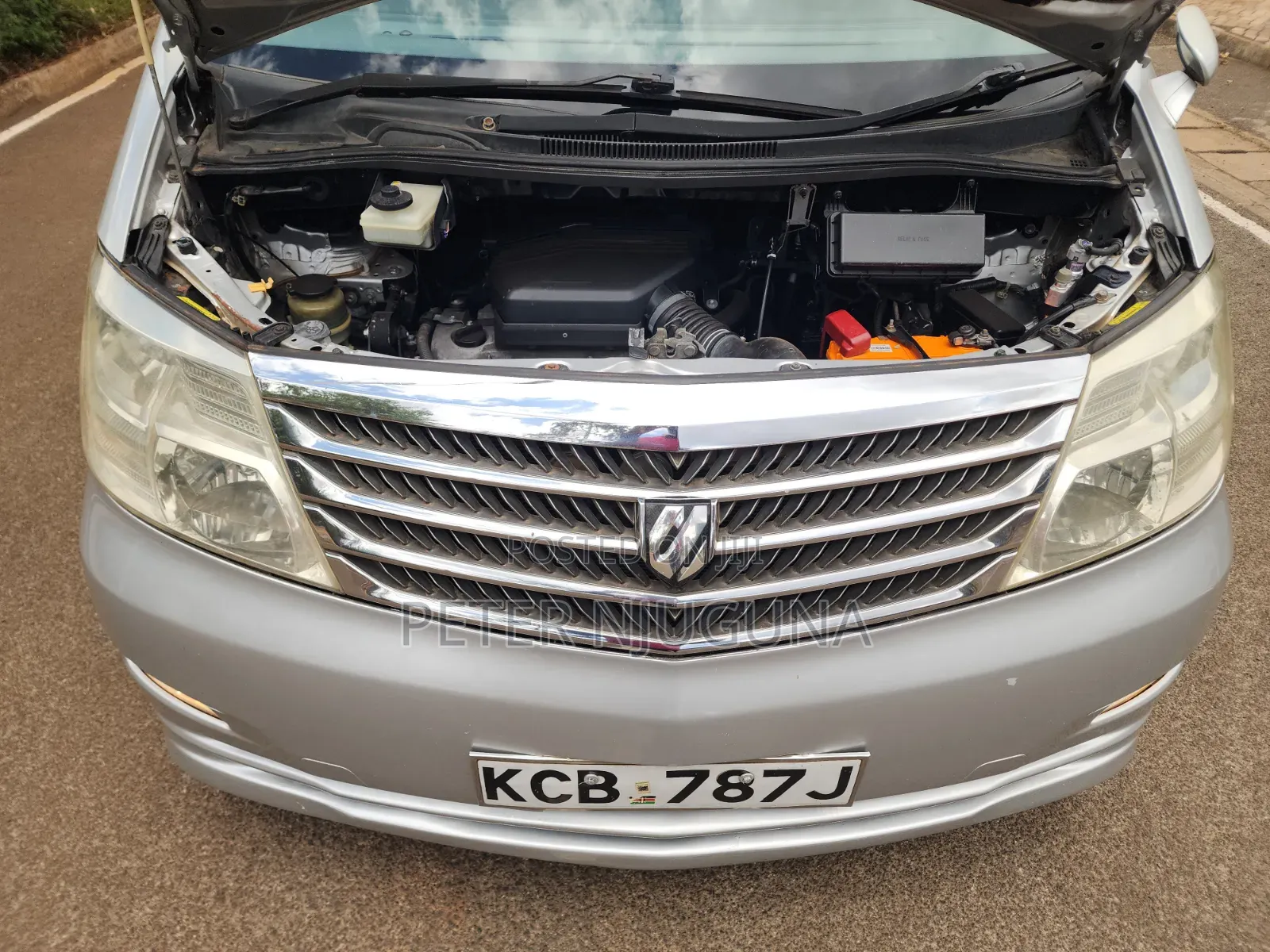 Toyota Alphard 2.4 Petrol AWD 2008 Silver