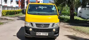 Nissan Caravan (Urvan) 2015 Yellow