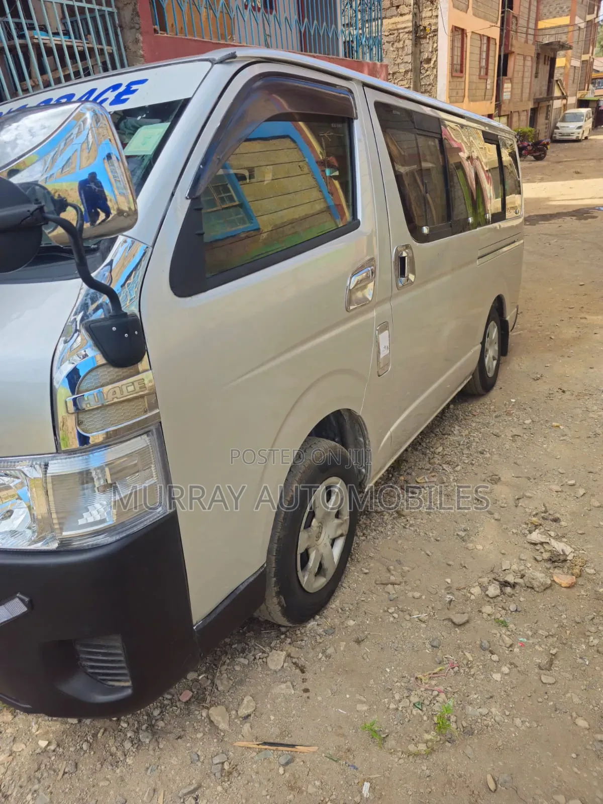 Toyota Grand HiAce 2002 Silver