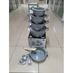 Bosch 11 PCS Cookware With Silicon Lid Covers.