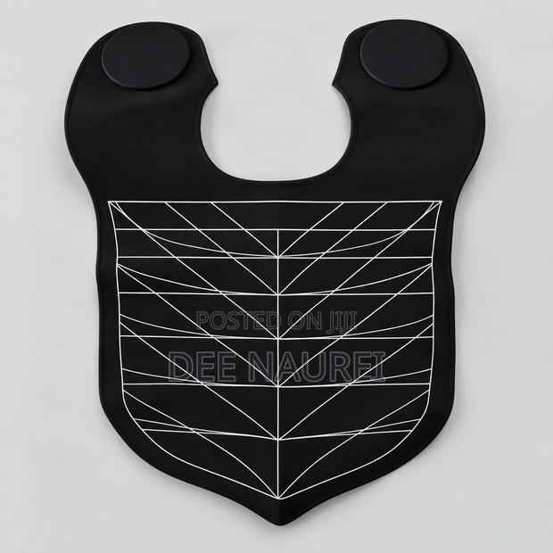 Magnetic Hair Cutting Guide Cape for Barbers & Hairdressers