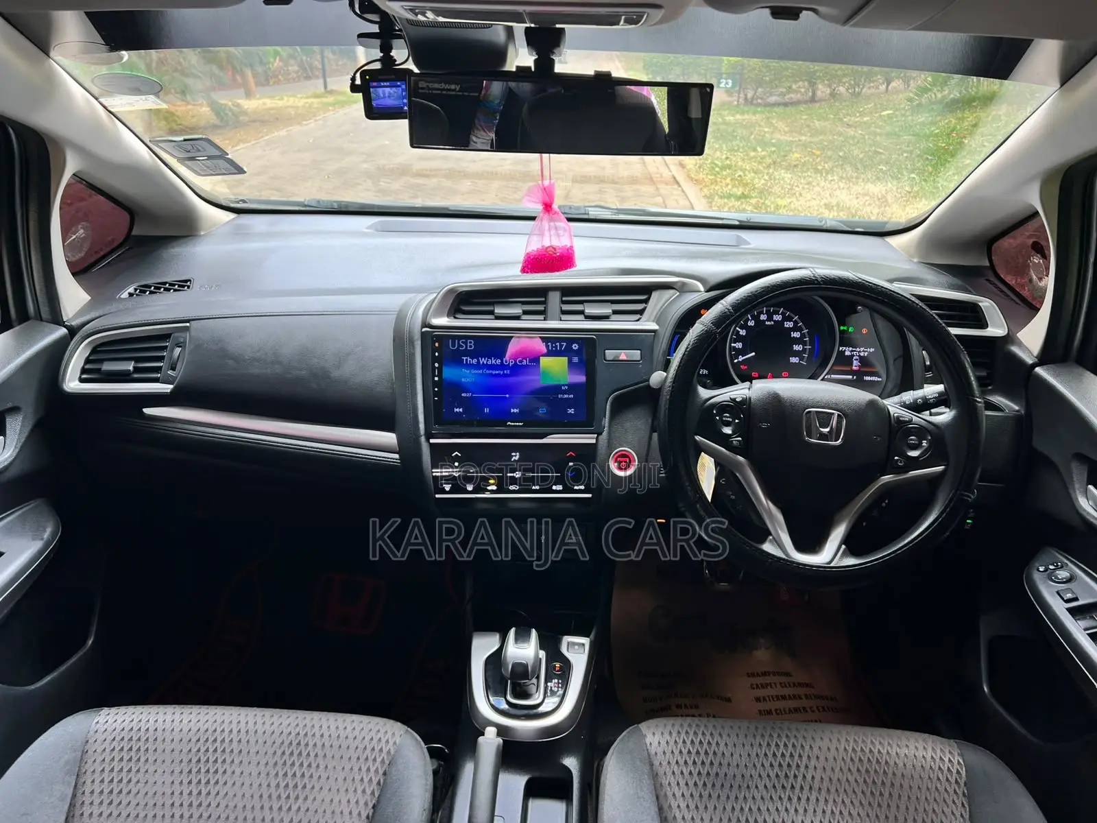 Honda Fit 2017 Silver