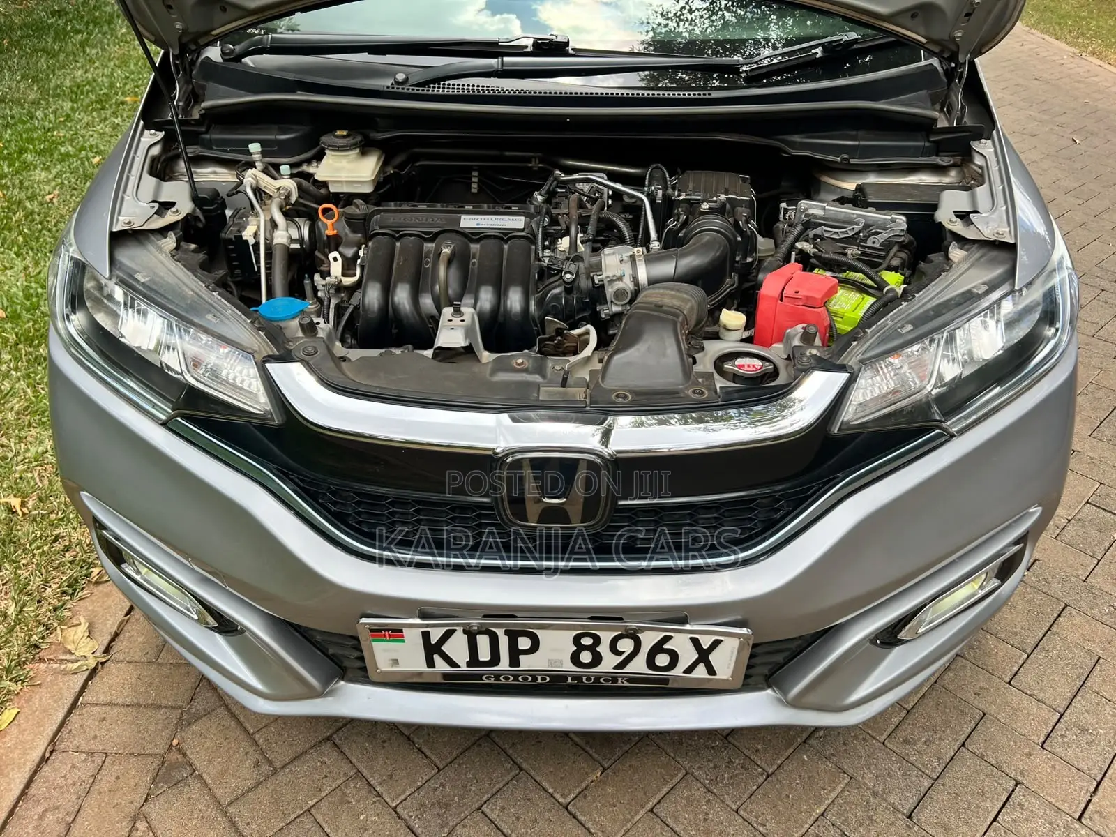 Honda Fit 2017 Silver