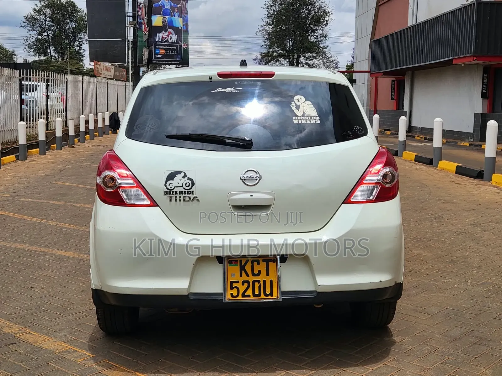 Nissan Tiida 1.5L 16V 2011 Pearl