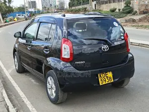 Toyota Passo 2014 Black