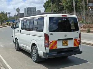 Toyota HiAce 2016 White