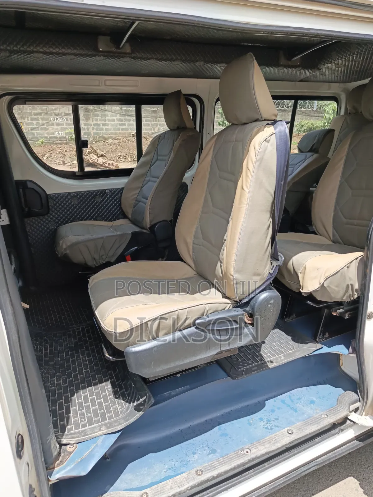 Toyota HiAce 2016 White