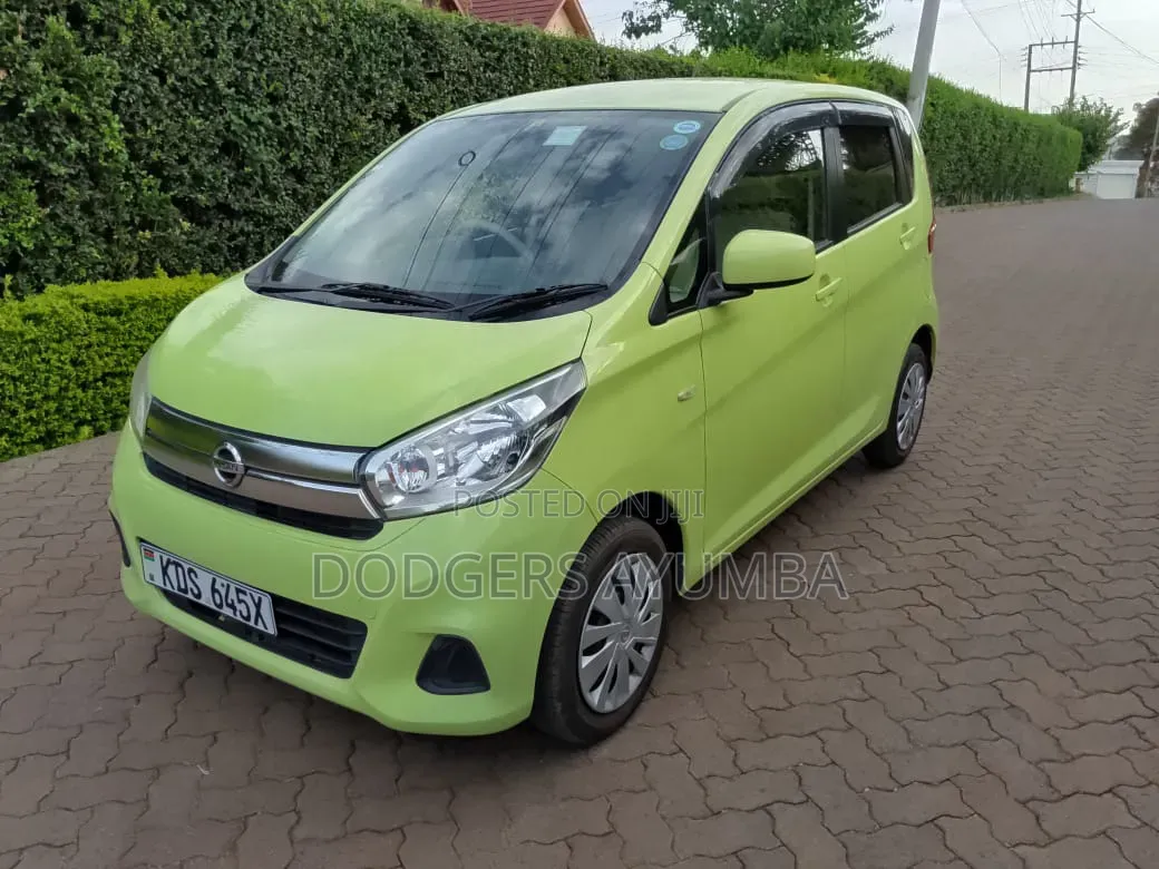 Nissan Dayz 2017 Green