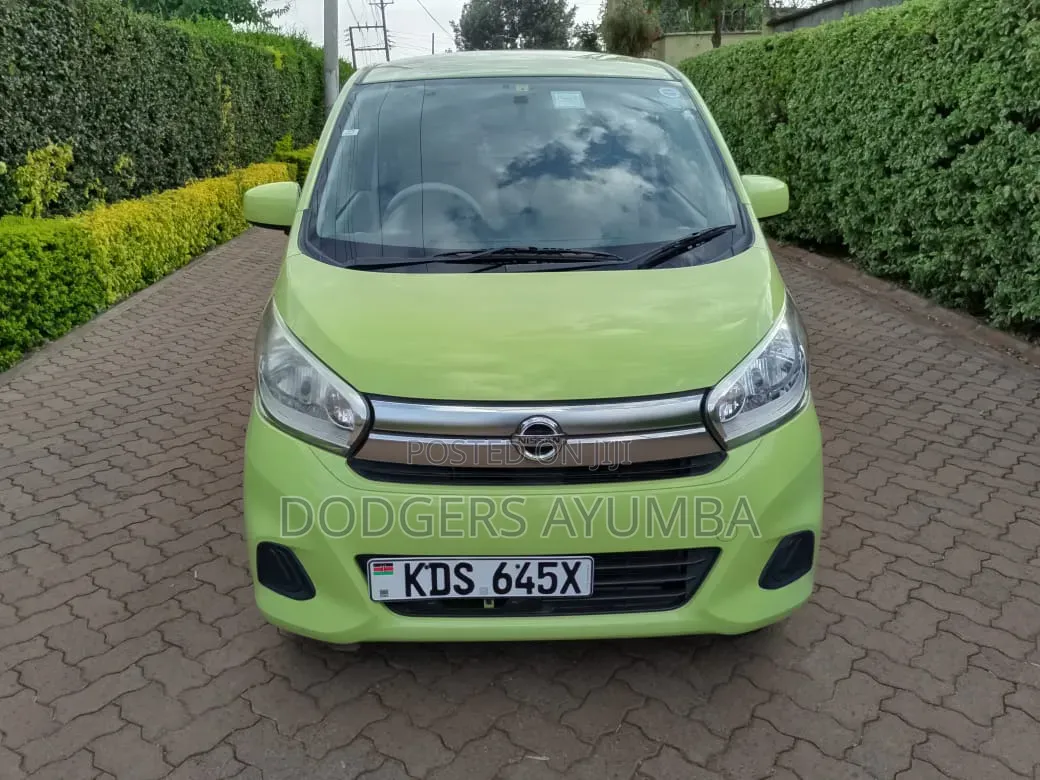 Nissan Dayz 2017 Green