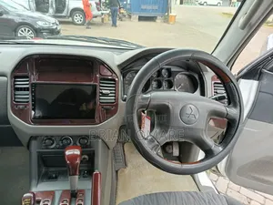 Mitsubishi Pajero 2006 Pearl