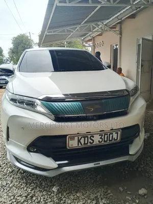 Toyota Harrier 2.0 2019 White