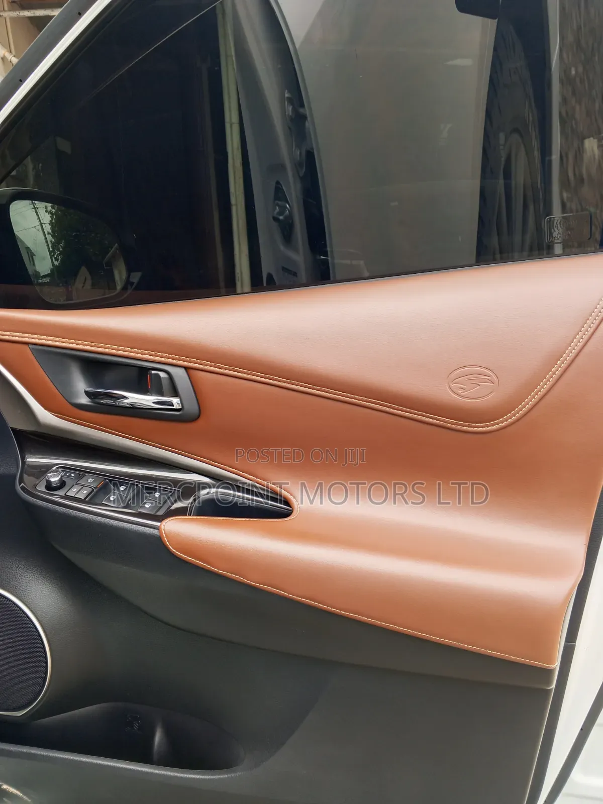 Toyota Harrier 2.0 2019 White