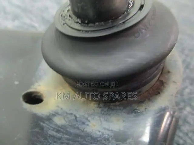 Toyota Passo Sette Control Arm.