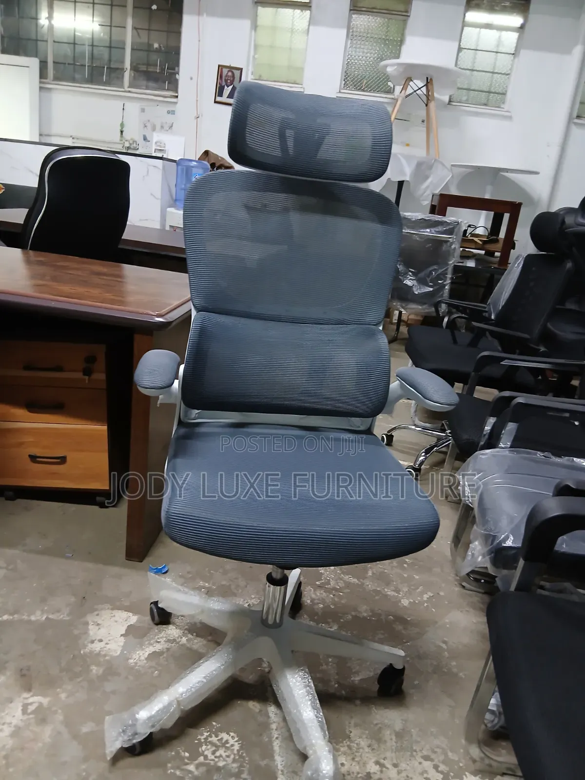White Adjustable Office Chair