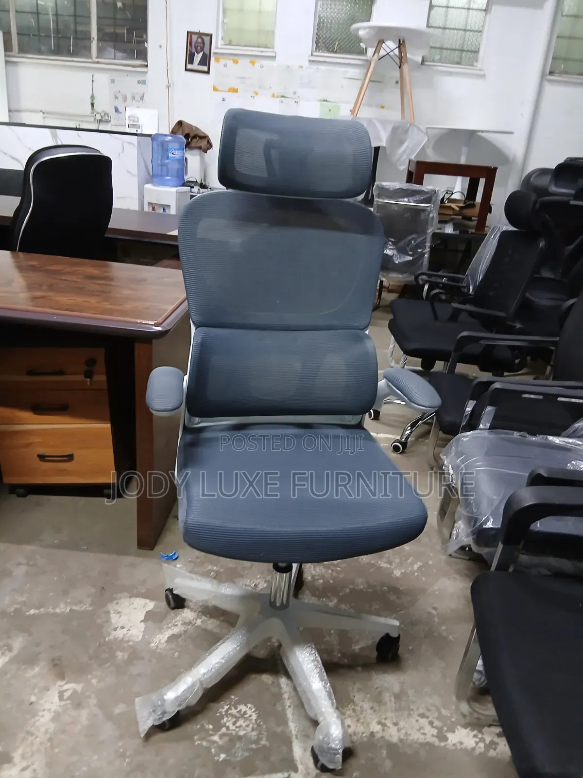 White Adjustable Office Chair