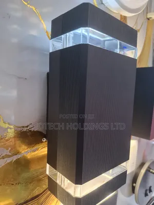 Modern Stylish Wall Light