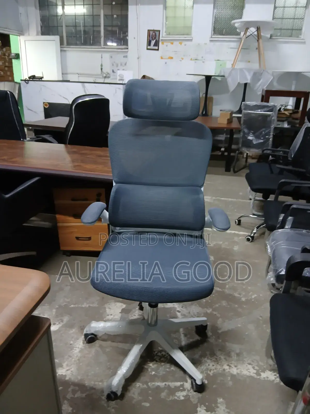 White Adjustable Office Chair F55