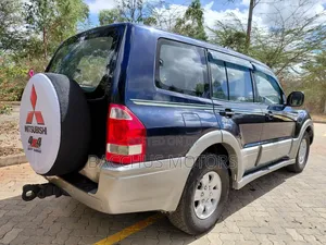 Mitsubishi Pajero 2003 Blue