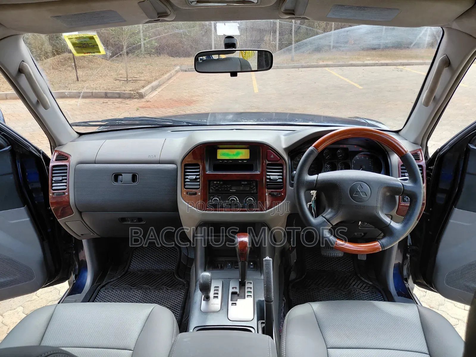Mitsubishi Pajero 2003 Blue