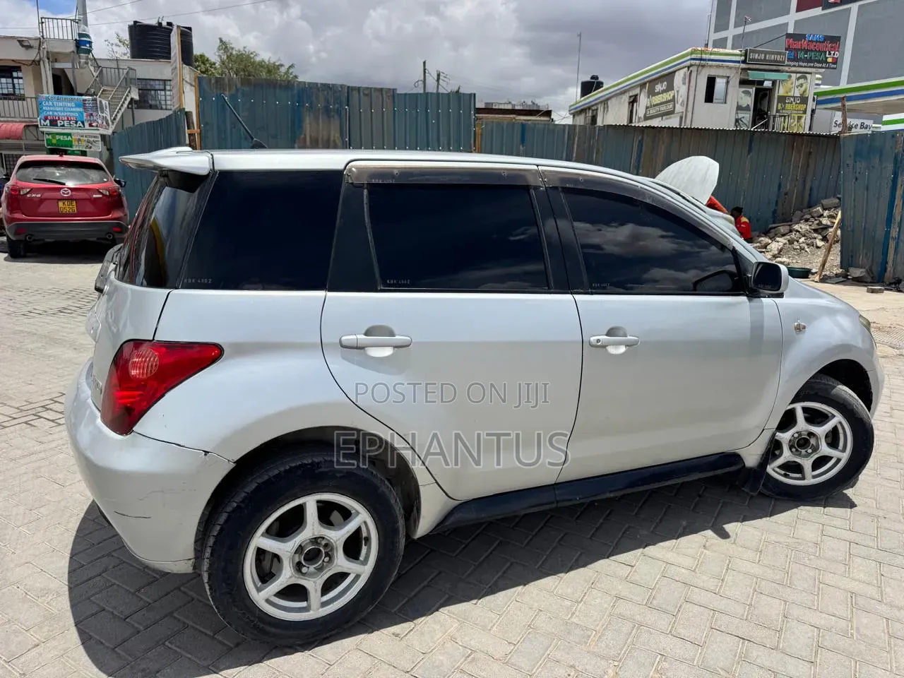 Toyota IST 2004 Silver
