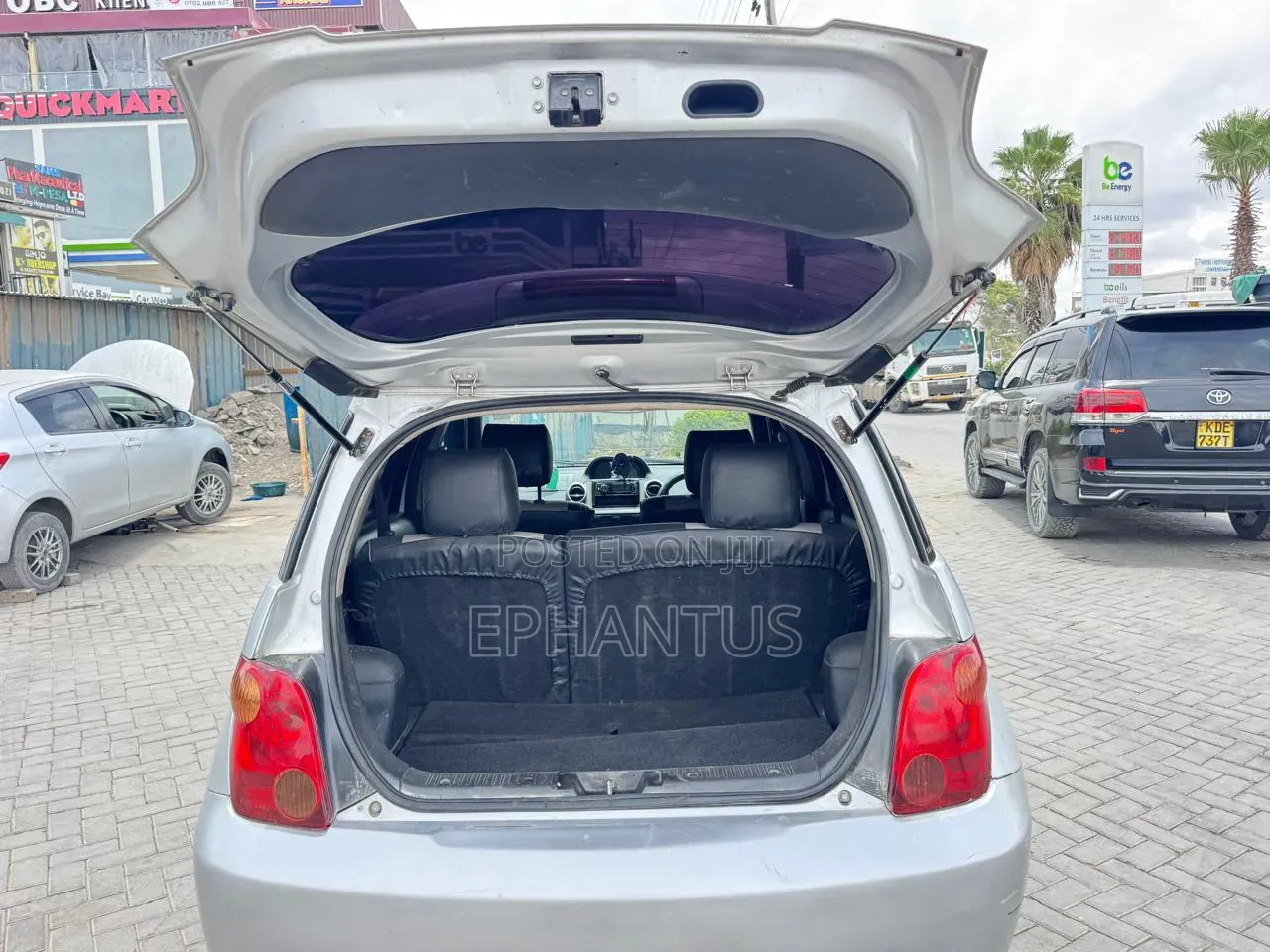 Toyota IST 2004 Silver