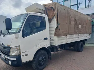 Hino Hino Dutro 2014 White