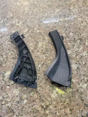 Windscreen Finisher – Toyota RAV4 2008
