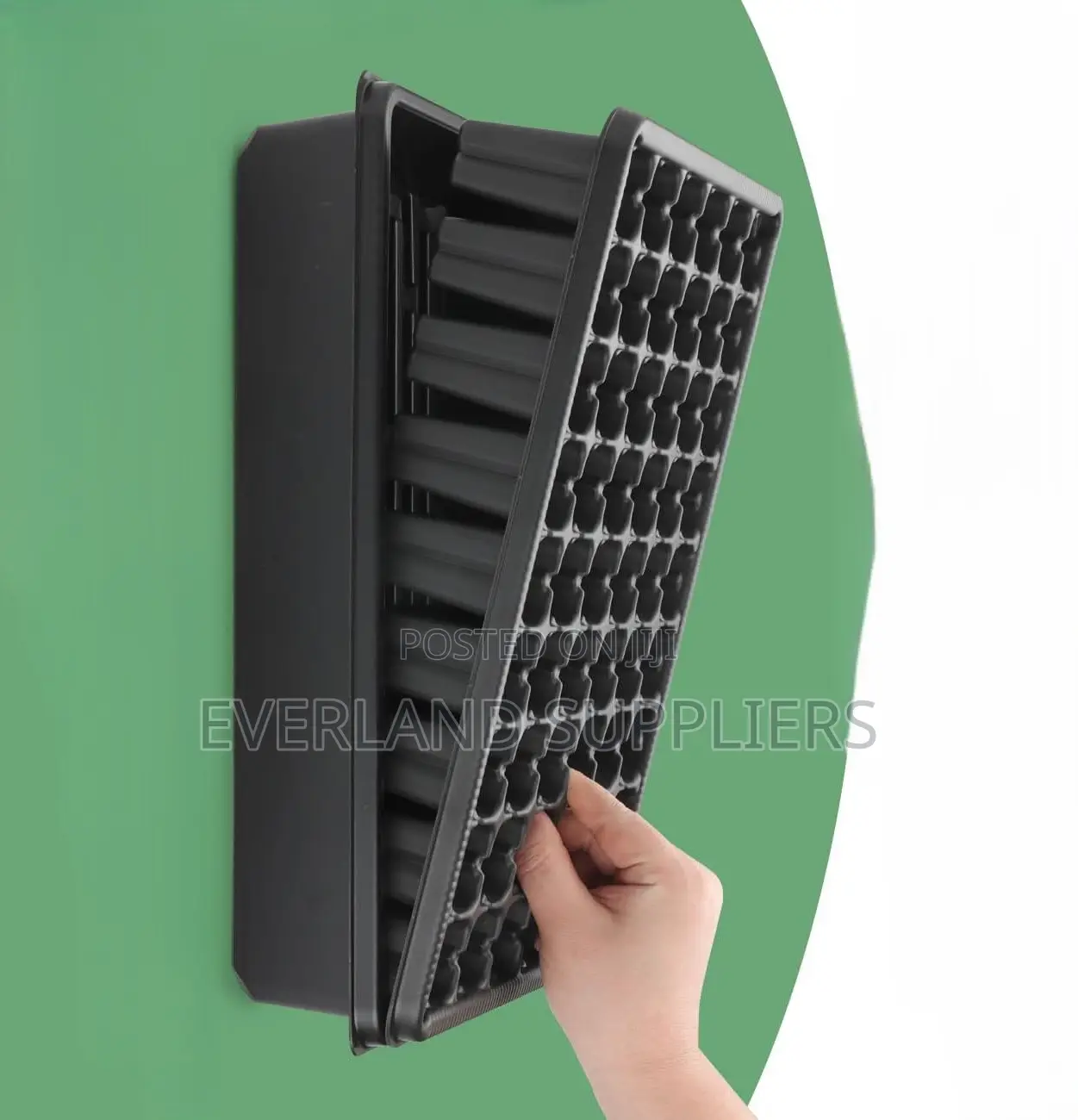 Easy-Maintenance Seedling Trays