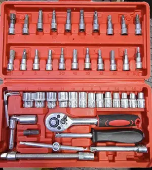 46-PC 1/4" Drive Socket Ratchet and Screwdriver Combination Tool Set.