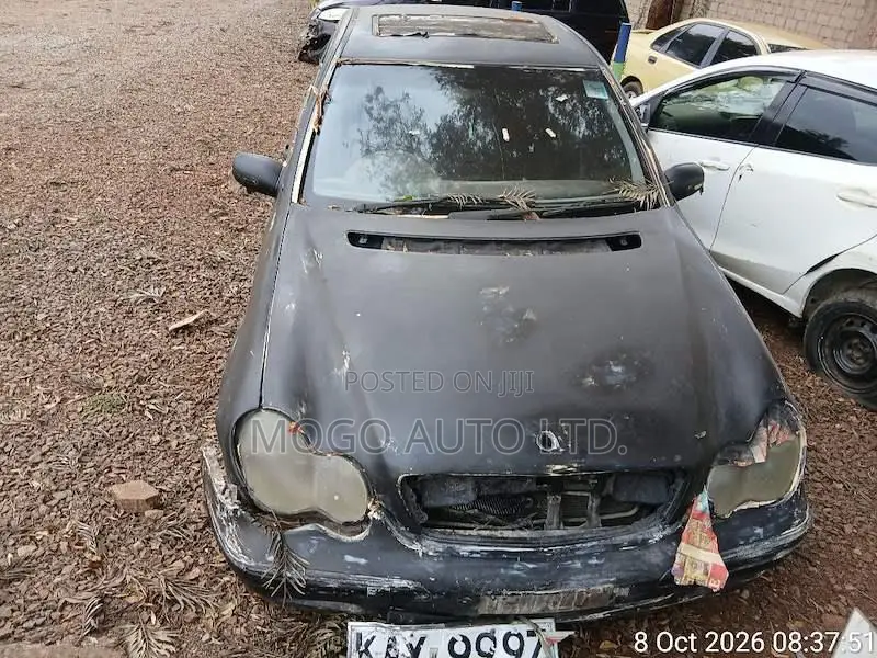 Mercedes-Benz C200 2000 Blue