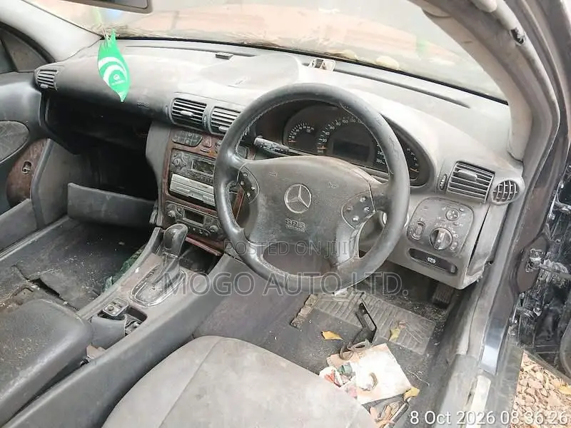 Mercedes-Benz C200 2000 Blue