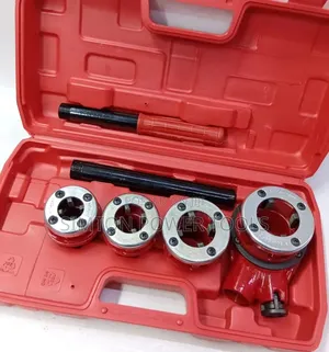 Manual Ratcheting Pipe Threader Set.