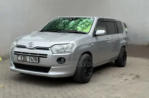 Toyota Succeed 2018 Silver
